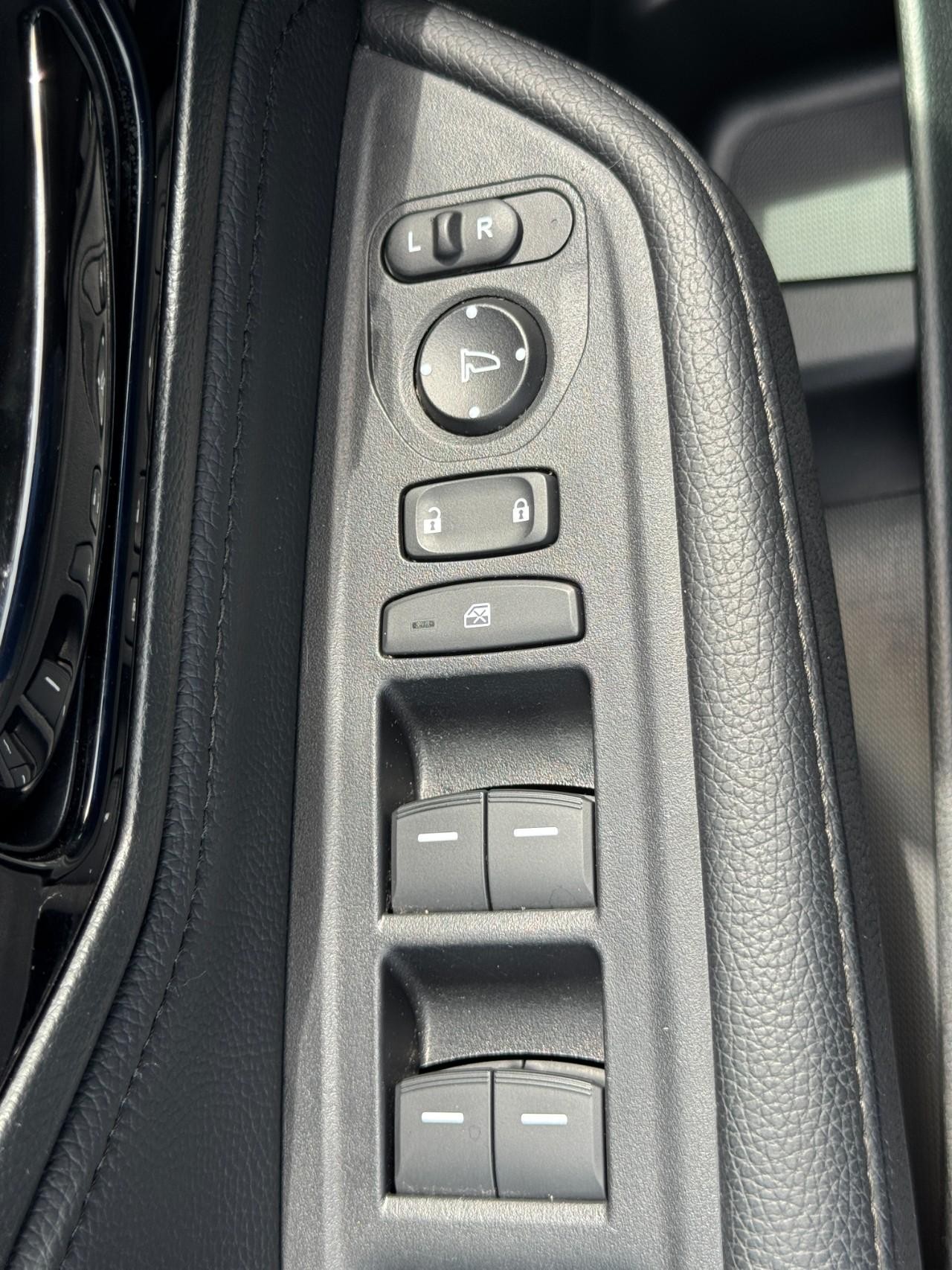 Honda Odyssey Vehicle Full-screen Gallery Image 19