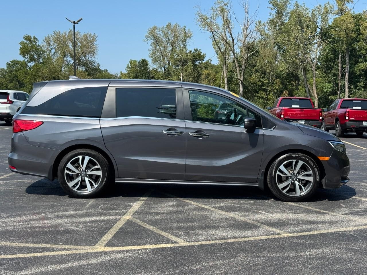 Honda Odyssey Vehicle Full-screen Gallery Image 03