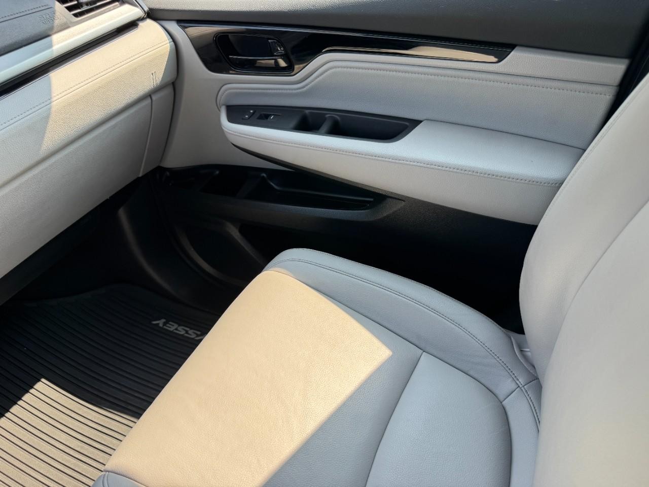 Honda Odyssey Vehicle Full-screen Gallery Image 19