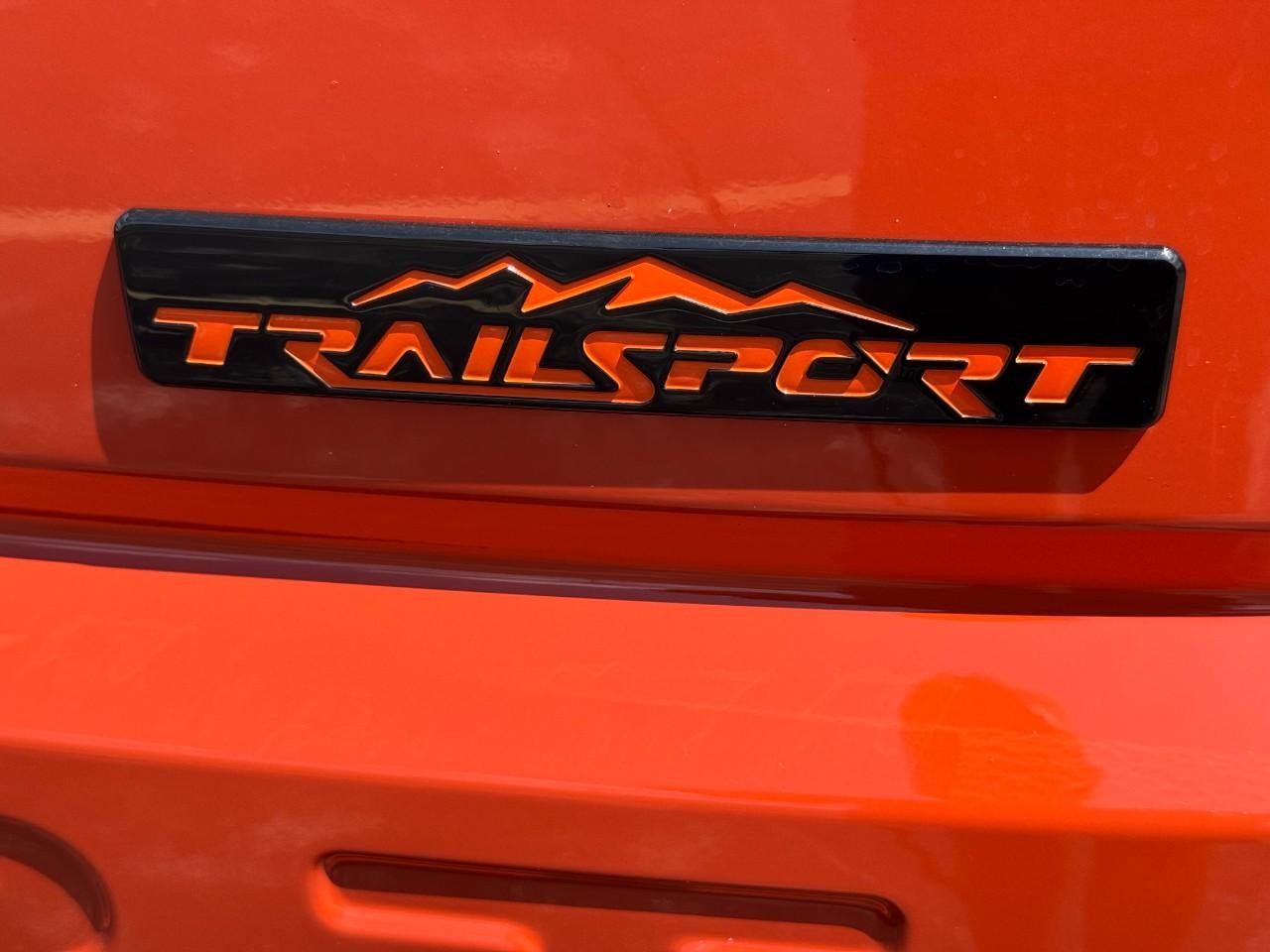 Honda Passport Vehicle Full-screen Gallery Image 05