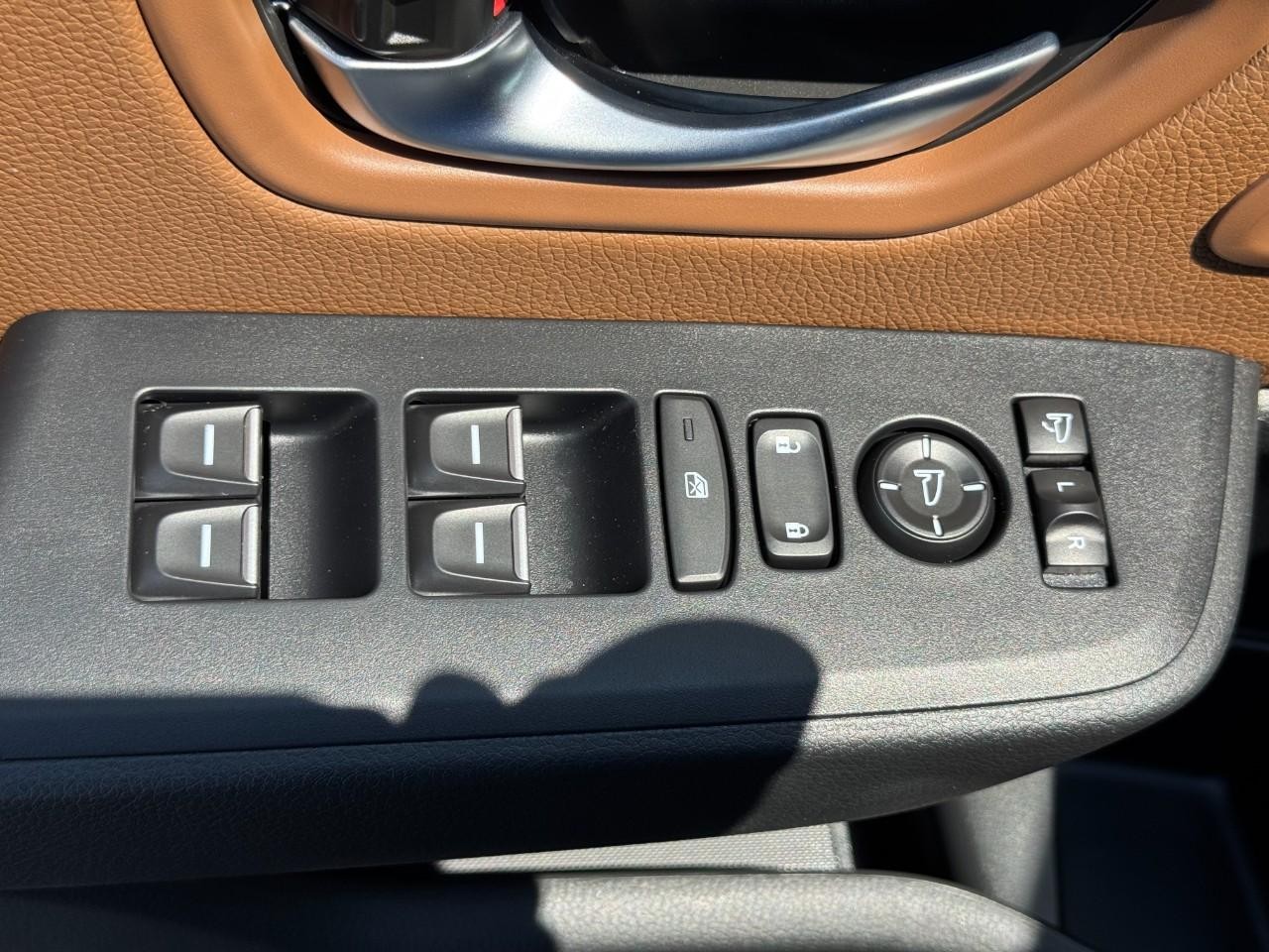 Honda Passport Vehicle Full-screen Gallery Image 20