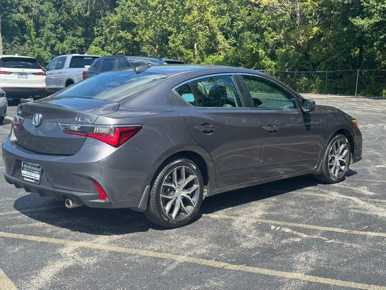 Acura ILX Vehicle Full-screen Gallery Image 04