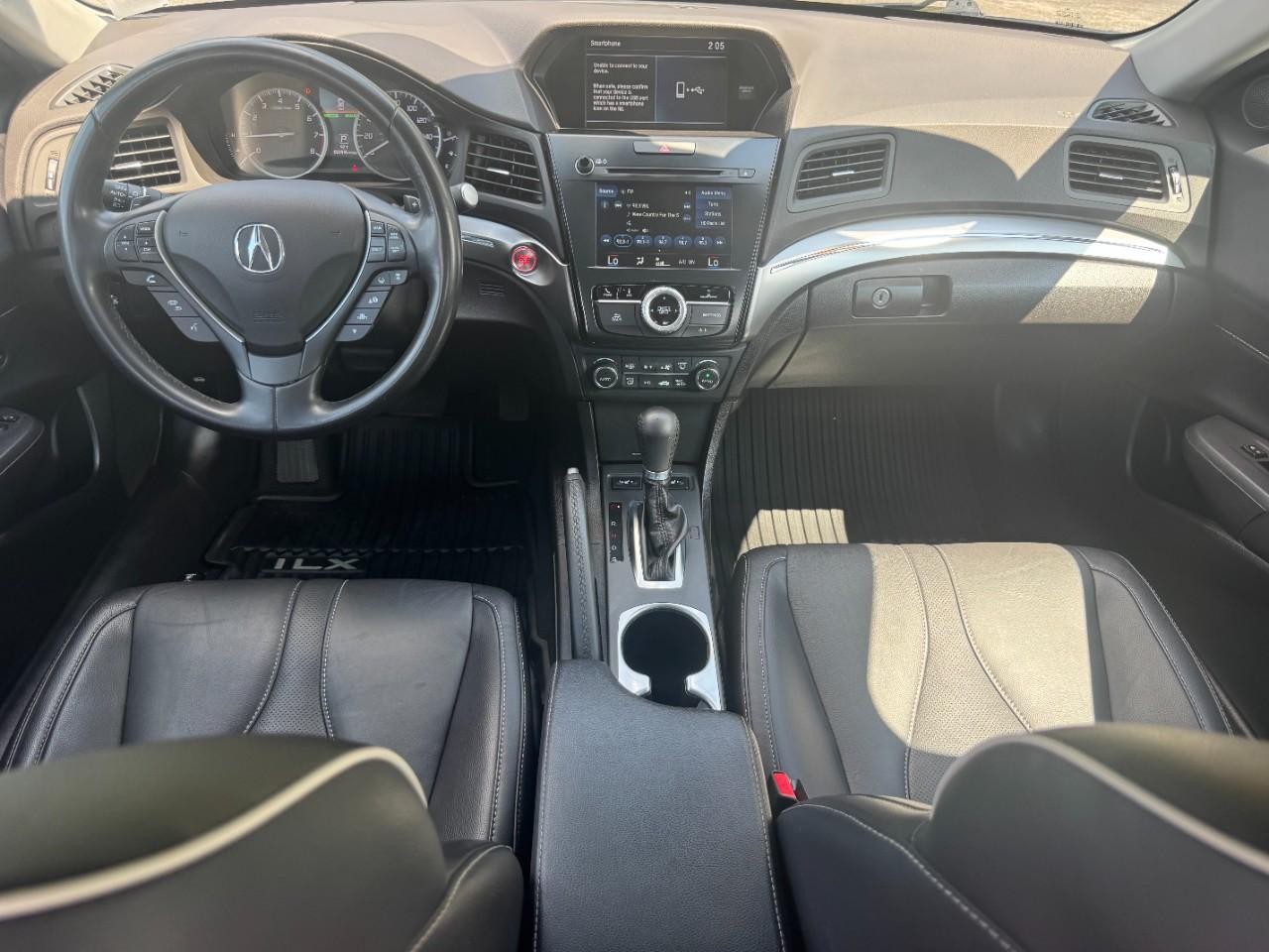 Acura ILX Vehicle Full-screen Gallery Image 13