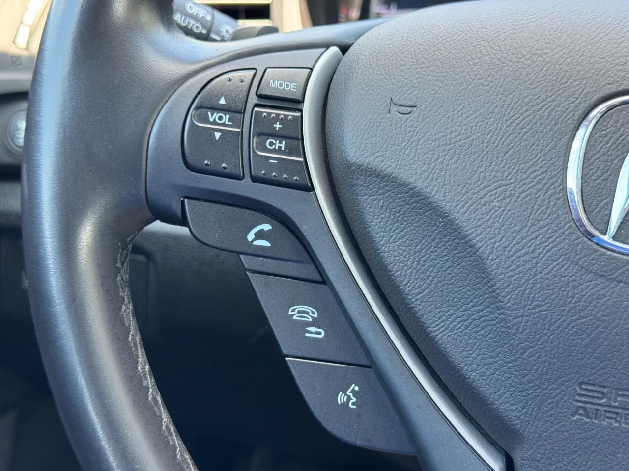 Acura ILX Vehicle Full-screen Gallery Image 21