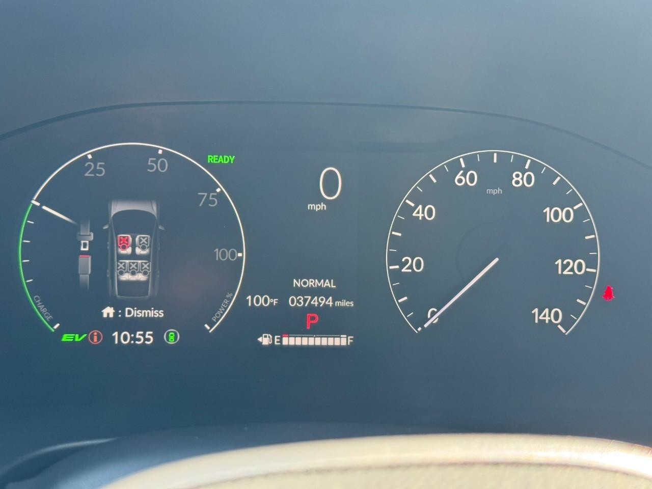 Honda CR-V Hybrid Vehicle Full-screen Gallery Image 23
