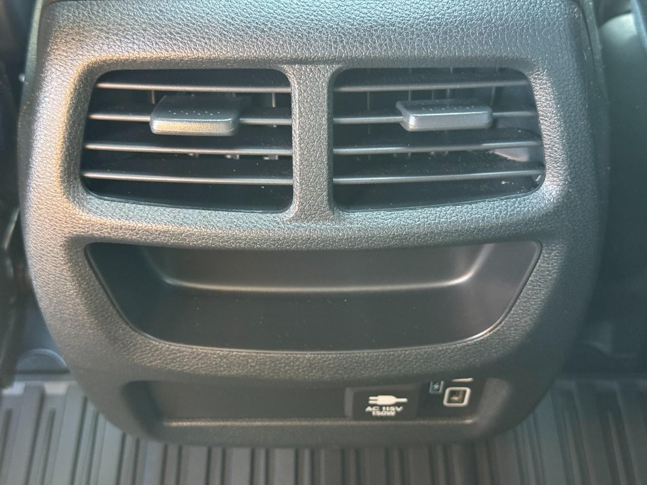 Honda Passport Vehicle Full-screen Gallery Image 13