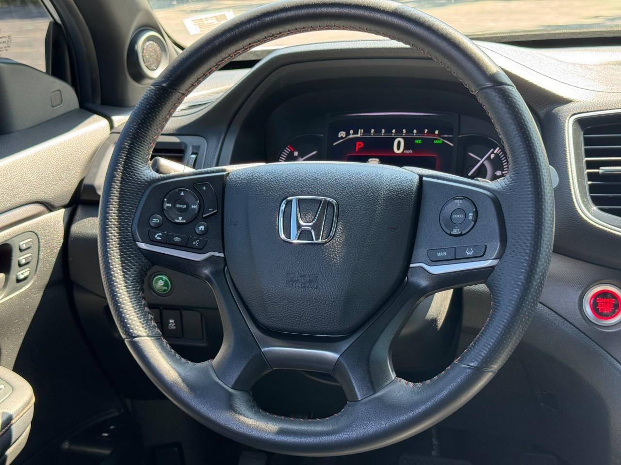 Honda Passport Vehicle Full-screen Gallery Image 15