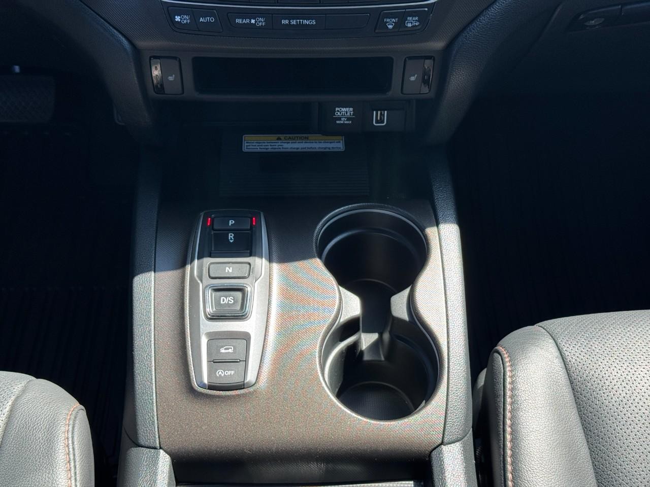 Honda Passport Vehicle Full-screen Gallery Image 17