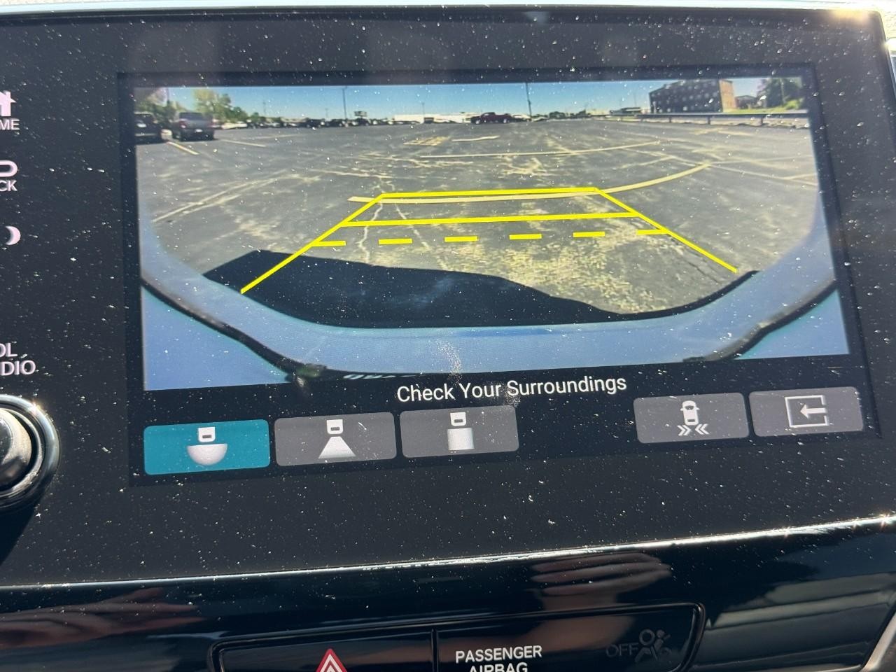 Honda Passport Vehicle Full-screen Gallery Image 27