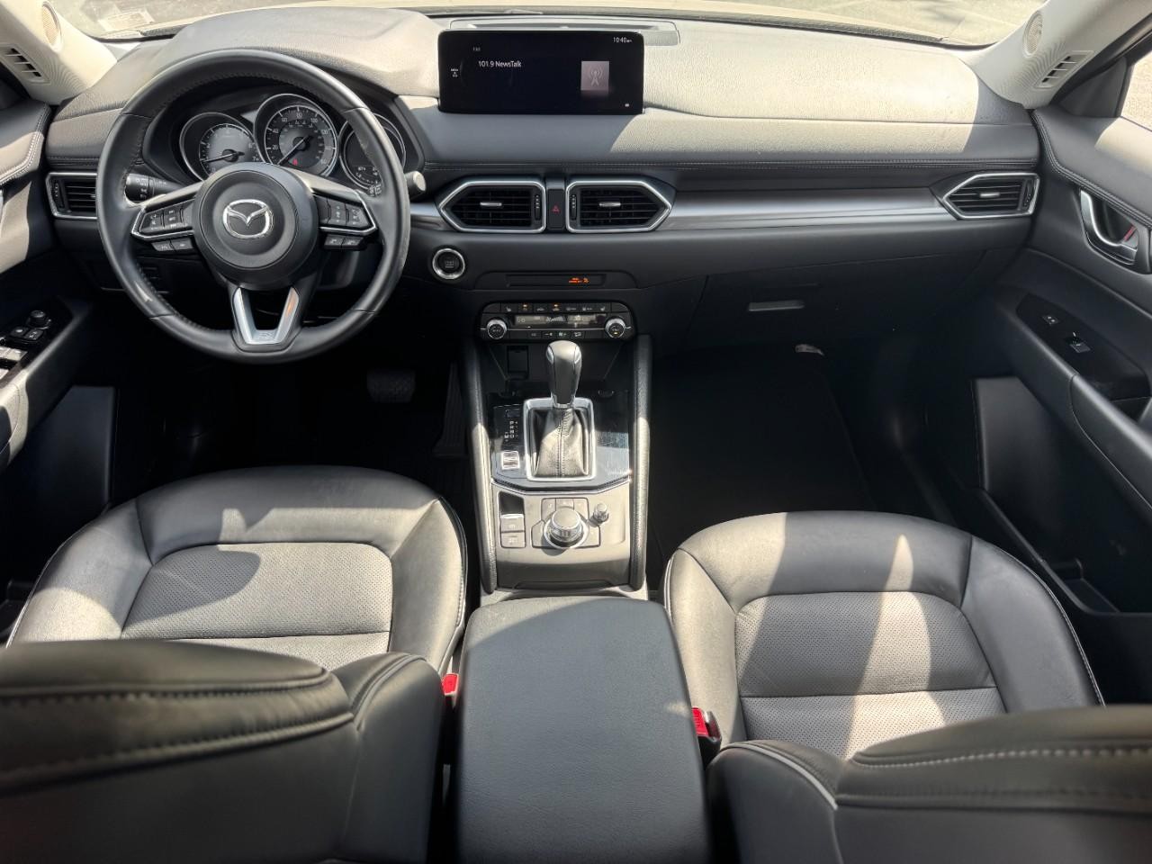 Mazda CX-5 Vehicle Full-screen Gallery Image 13