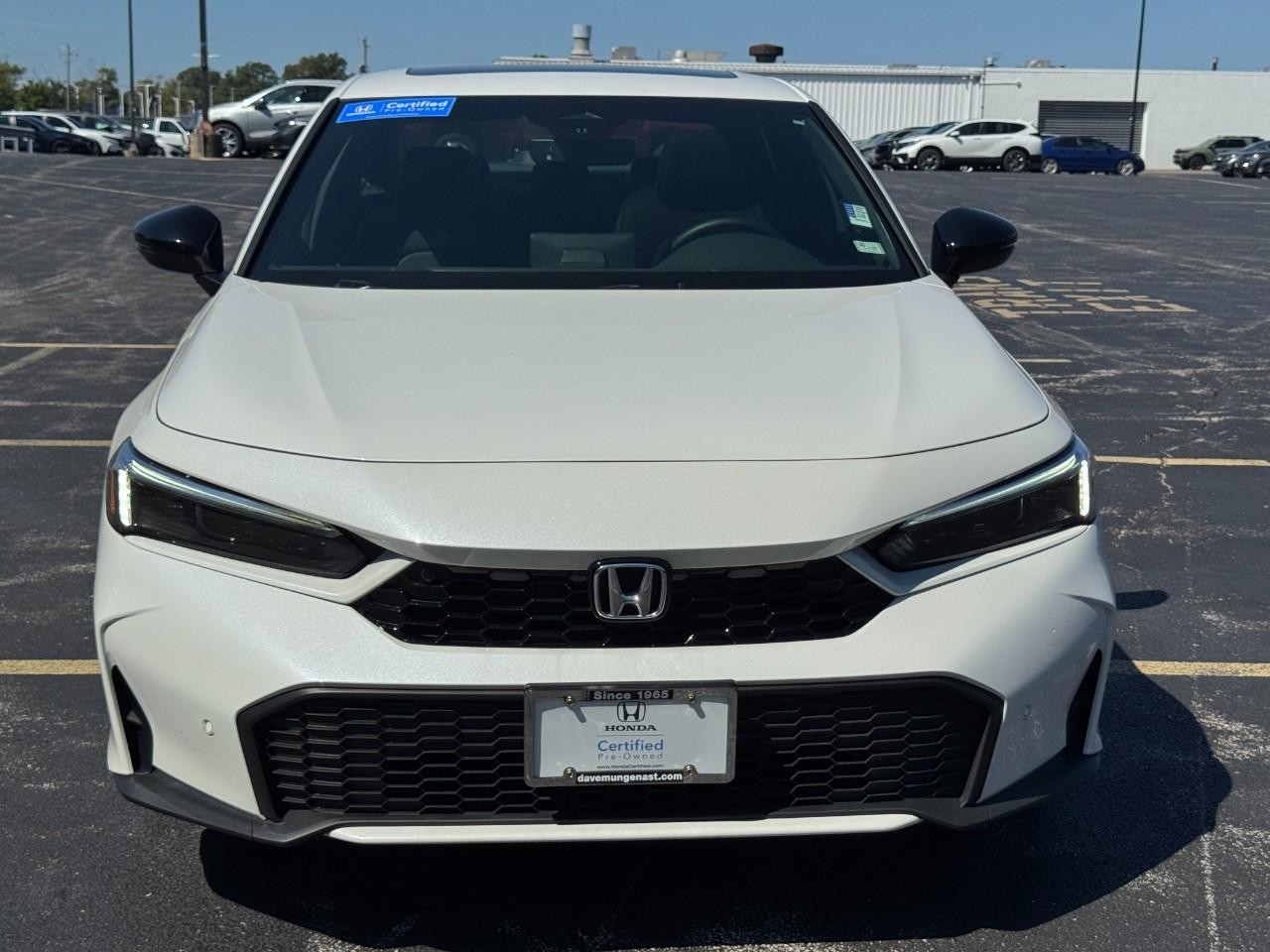 Honda Civic Sedan Hybrid Vehicle Full-screen Gallery Image 11