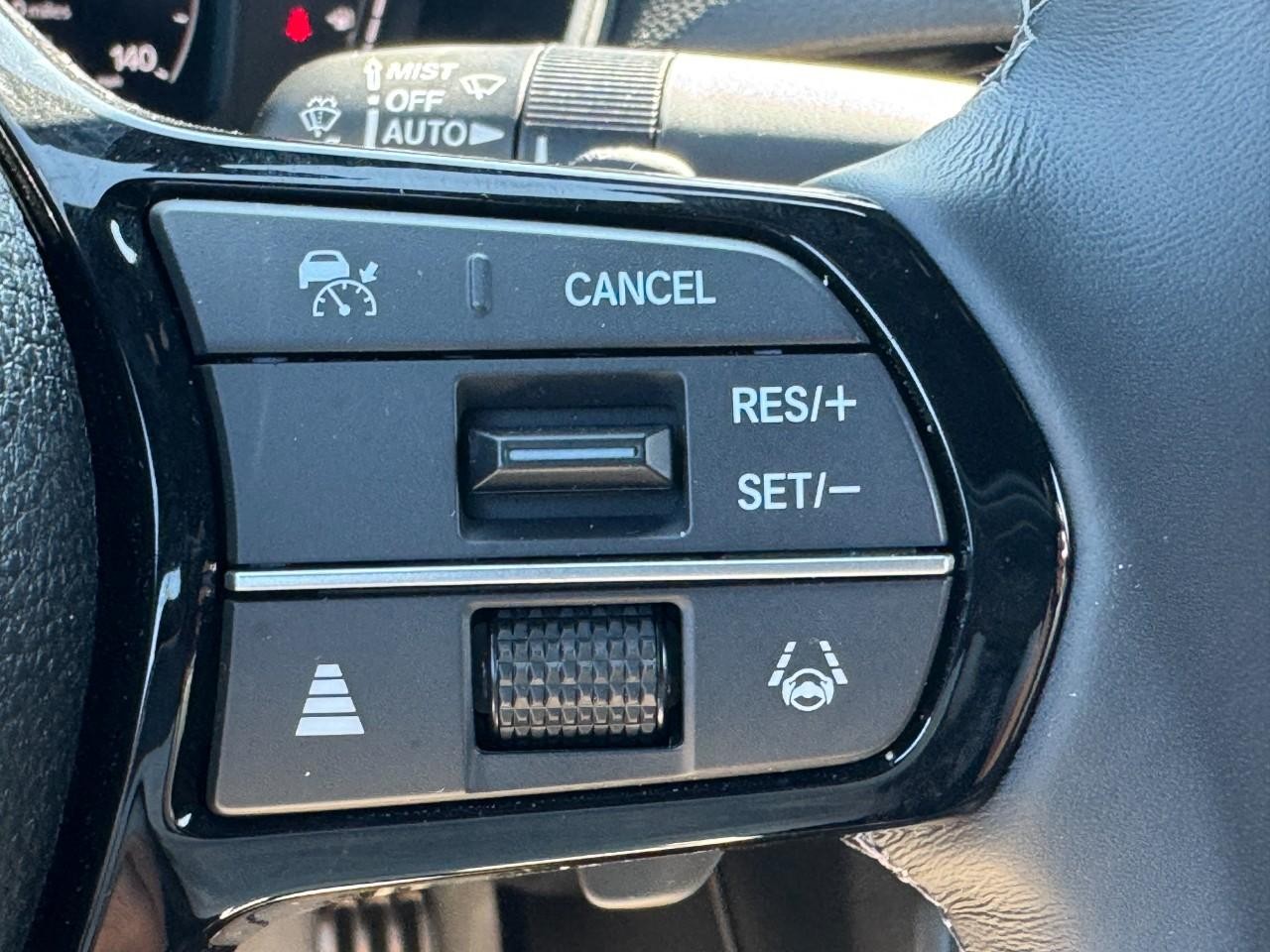 Honda Civic Sedan Hybrid Vehicle Full-screen Gallery Image 21