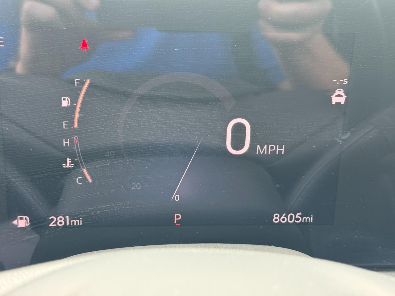 Buick Encore GX Vehicle Full-screen Gallery Image 21