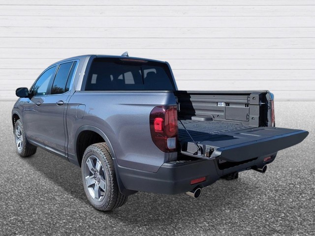 Honda Ridgeline Vehicle Full-screen Gallery Image 04