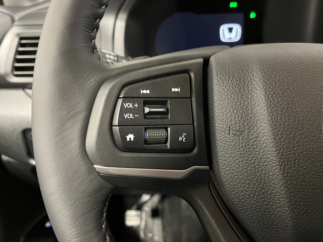 Honda Ridgeline Vehicle Full-screen Gallery Image 16