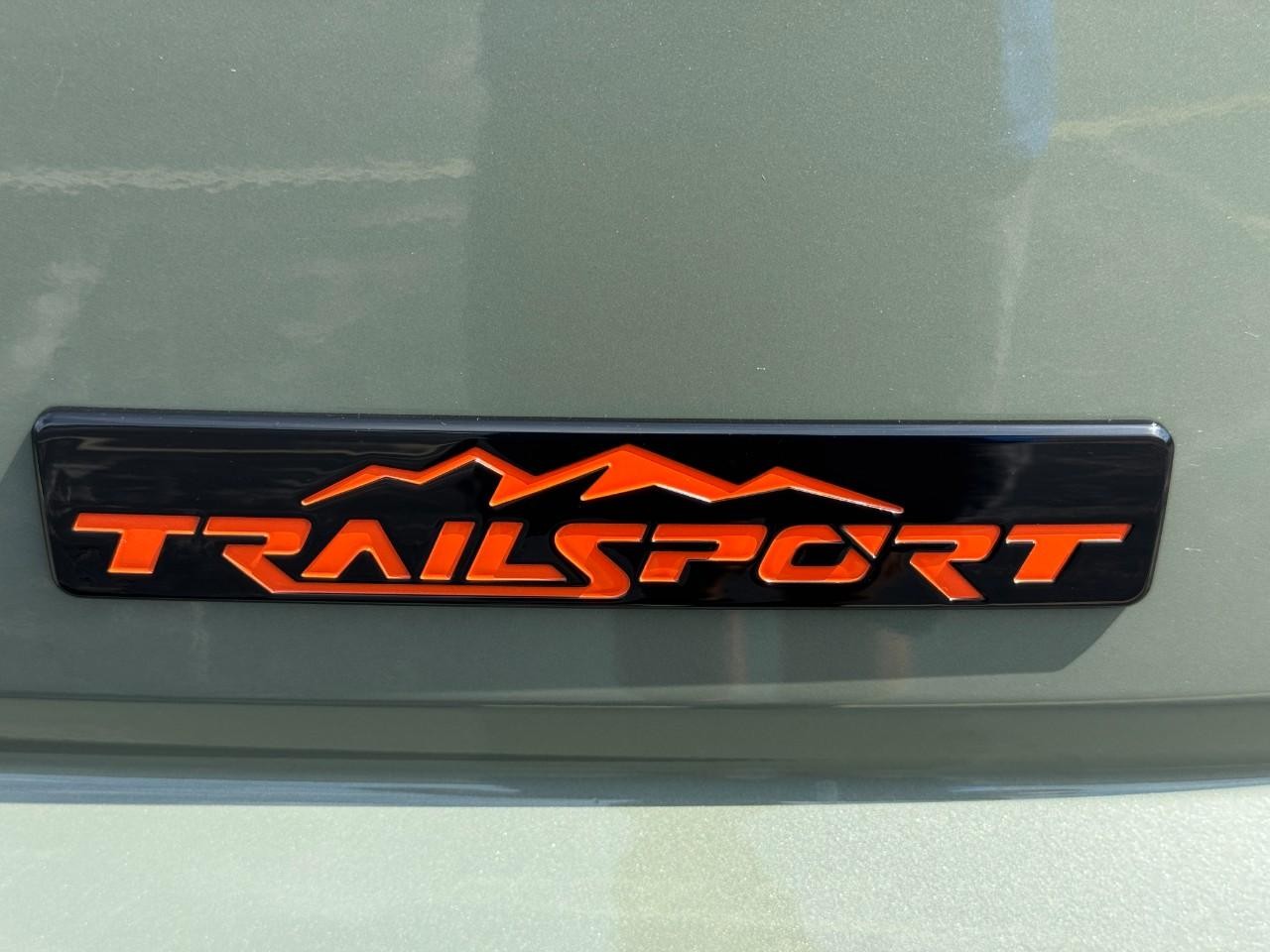 Honda Passport Vehicle Full-screen Gallery Image 06