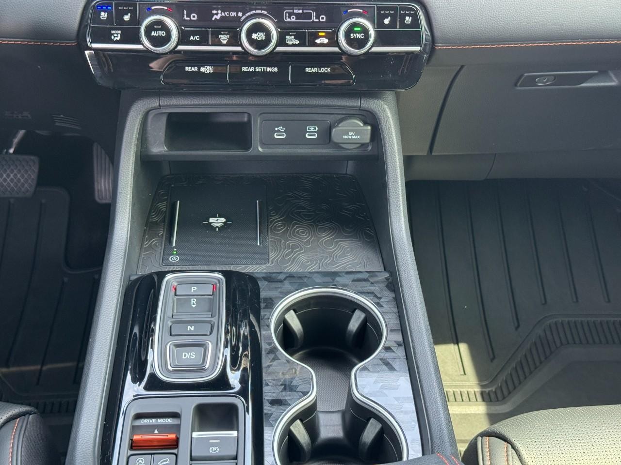 Honda Passport Vehicle Full-screen Gallery Image 22
