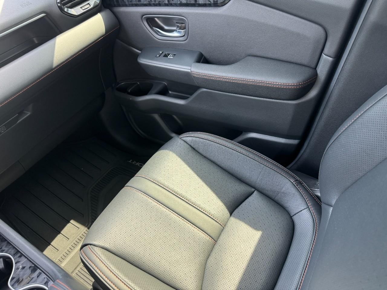 Honda Passport Vehicle Full-screen Gallery Image 23