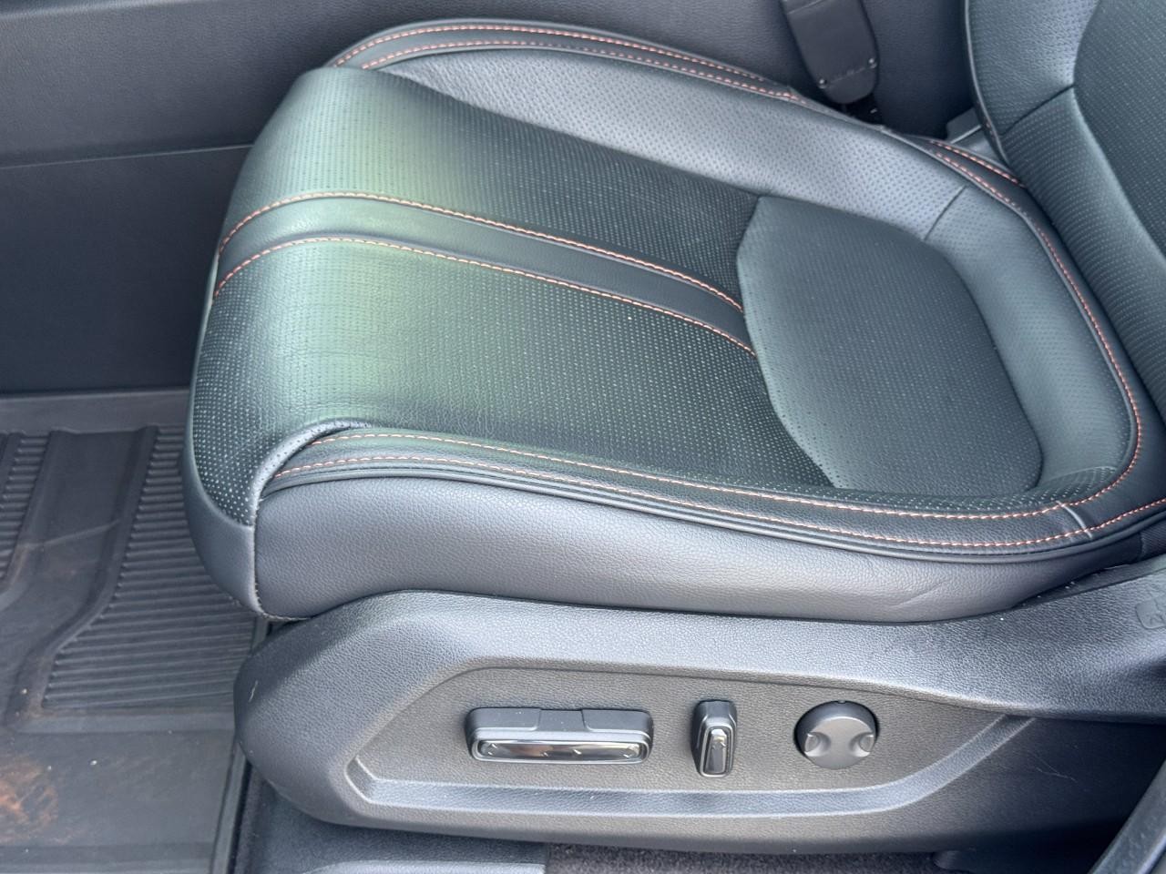 Honda Passport Vehicle Full-screen Gallery Image 24