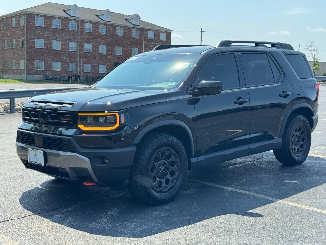 Honda Passport Vehicle Full-screen Gallery Image 10