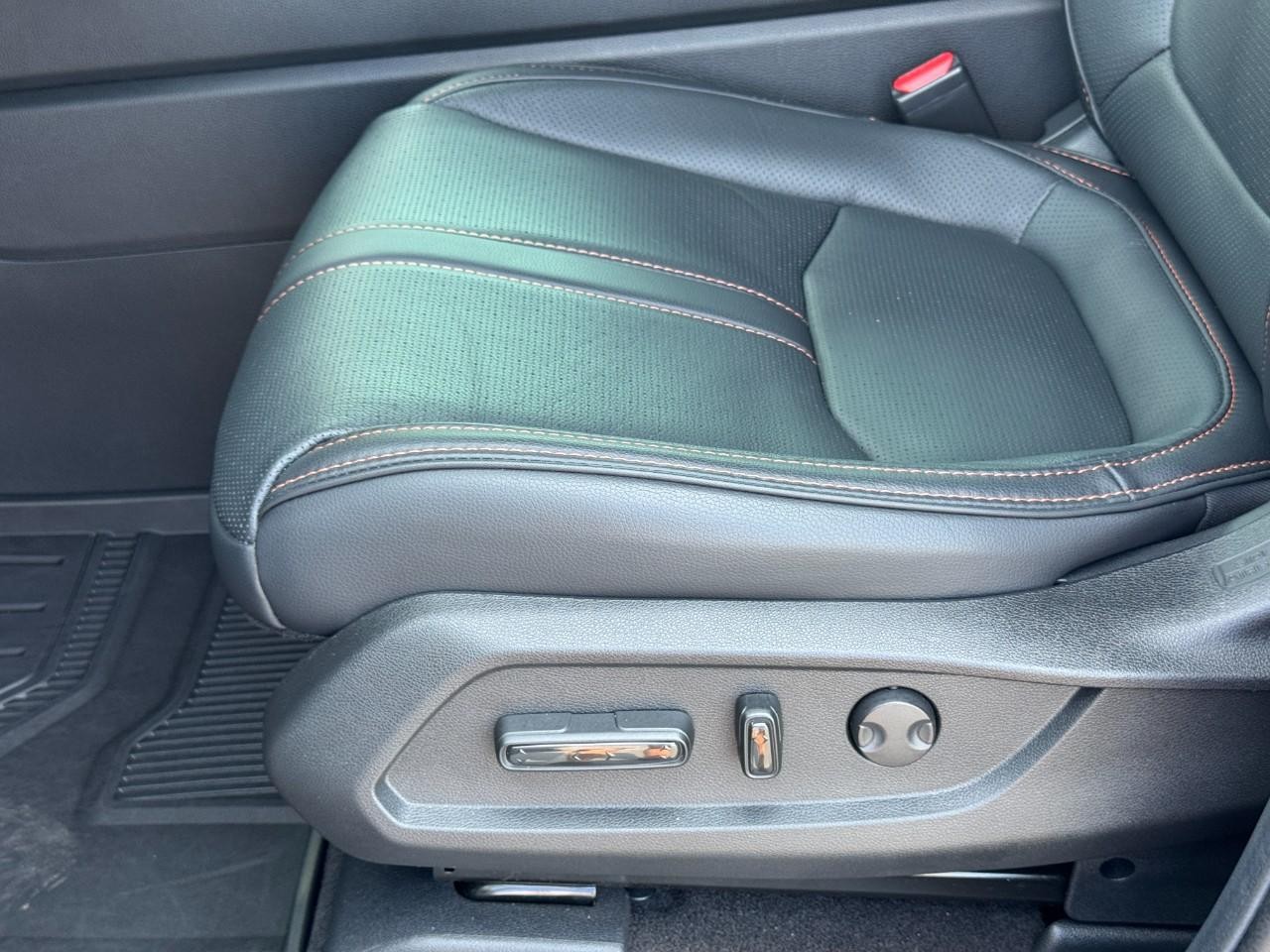Honda Passport Vehicle Full-screen Gallery Image 19