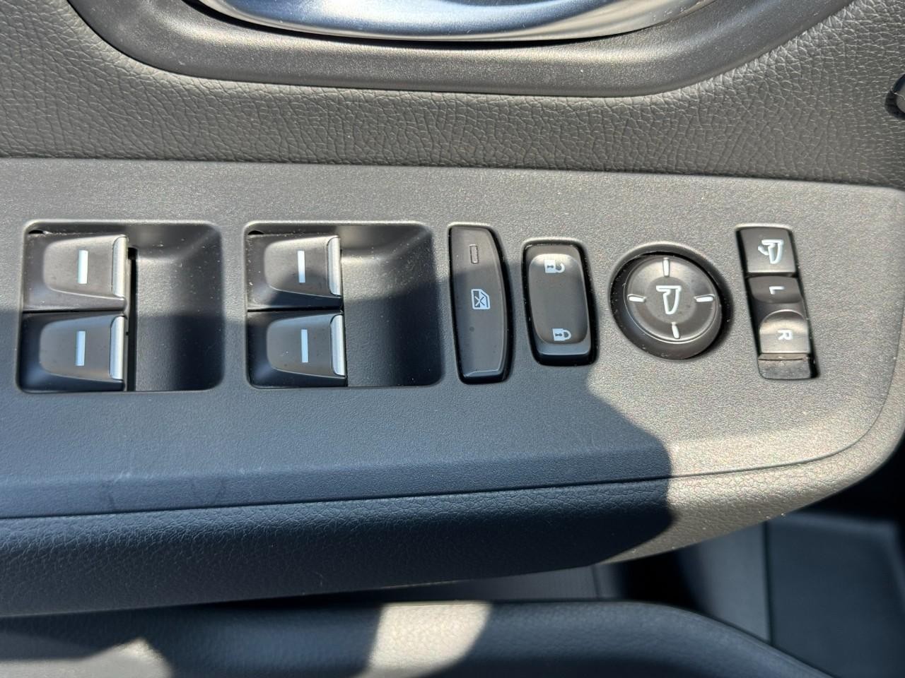 Honda Passport Vehicle Full-screen Gallery Image 20
