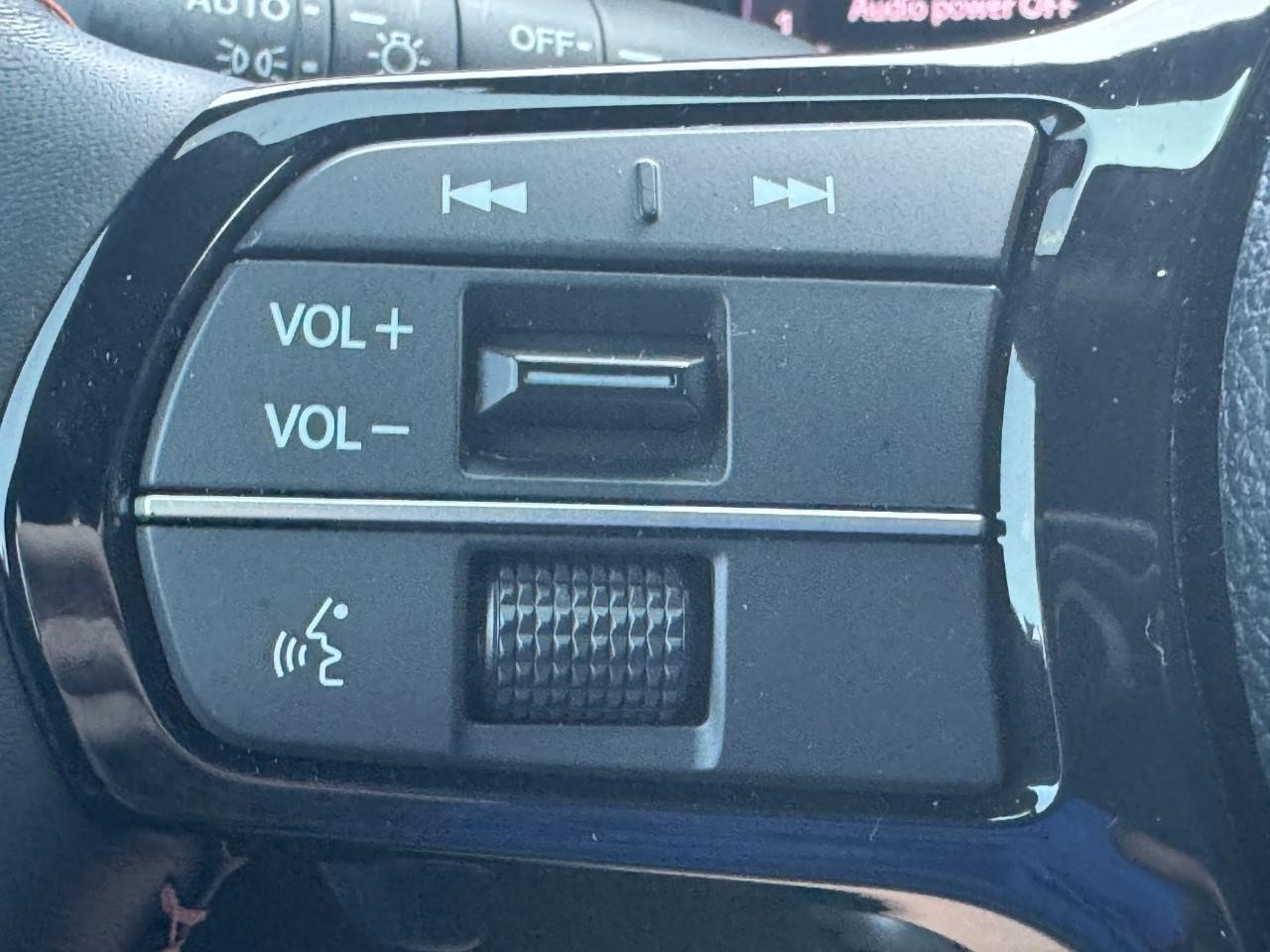 Honda Passport Vehicle Full-screen Gallery Image 22