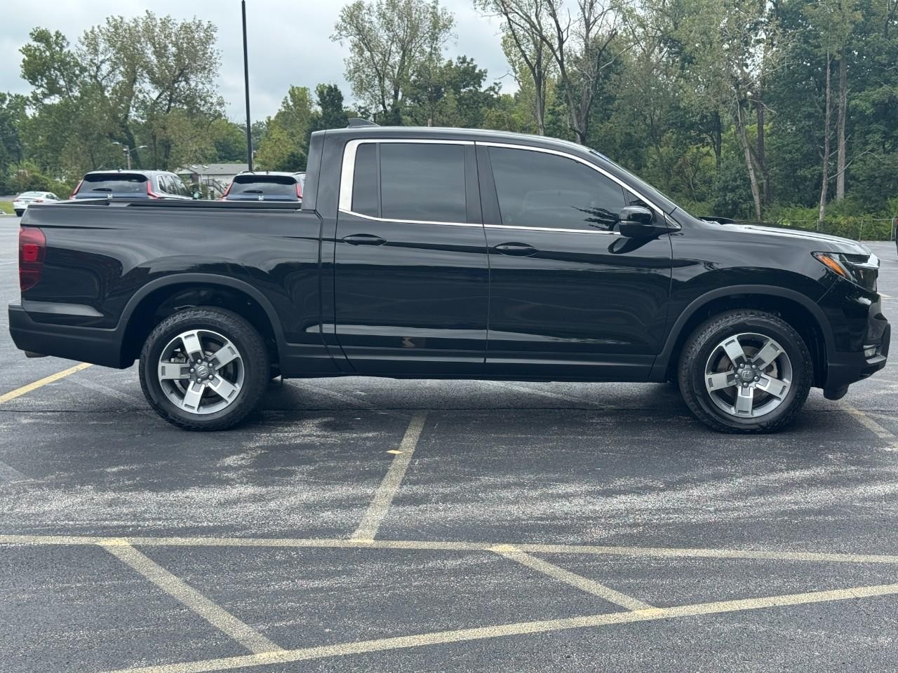 Honda Ridgeline Vehicle Full-screen Gallery Image 03