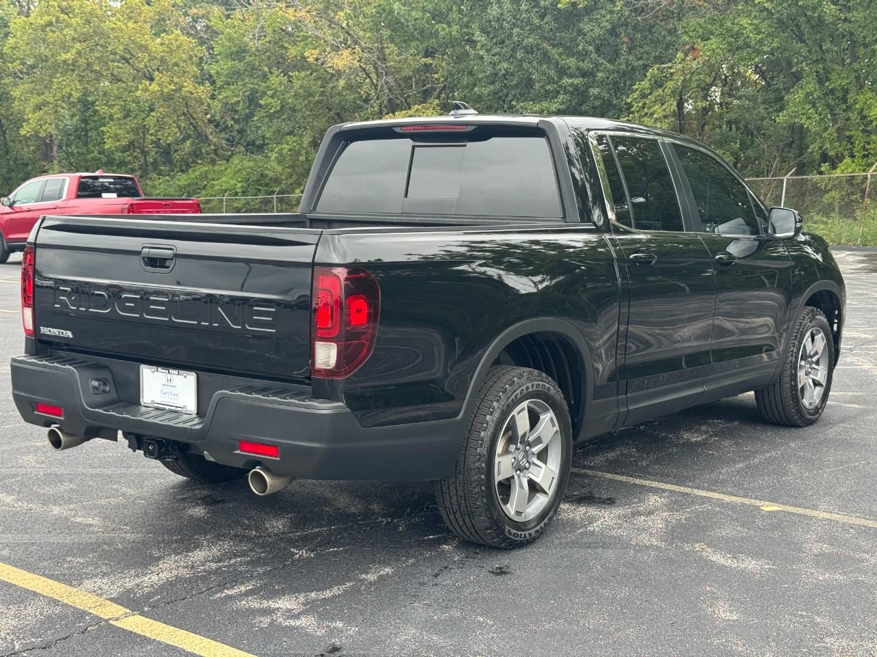 Honda Ridgeline Vehicle Full-screen Gallery Image 04