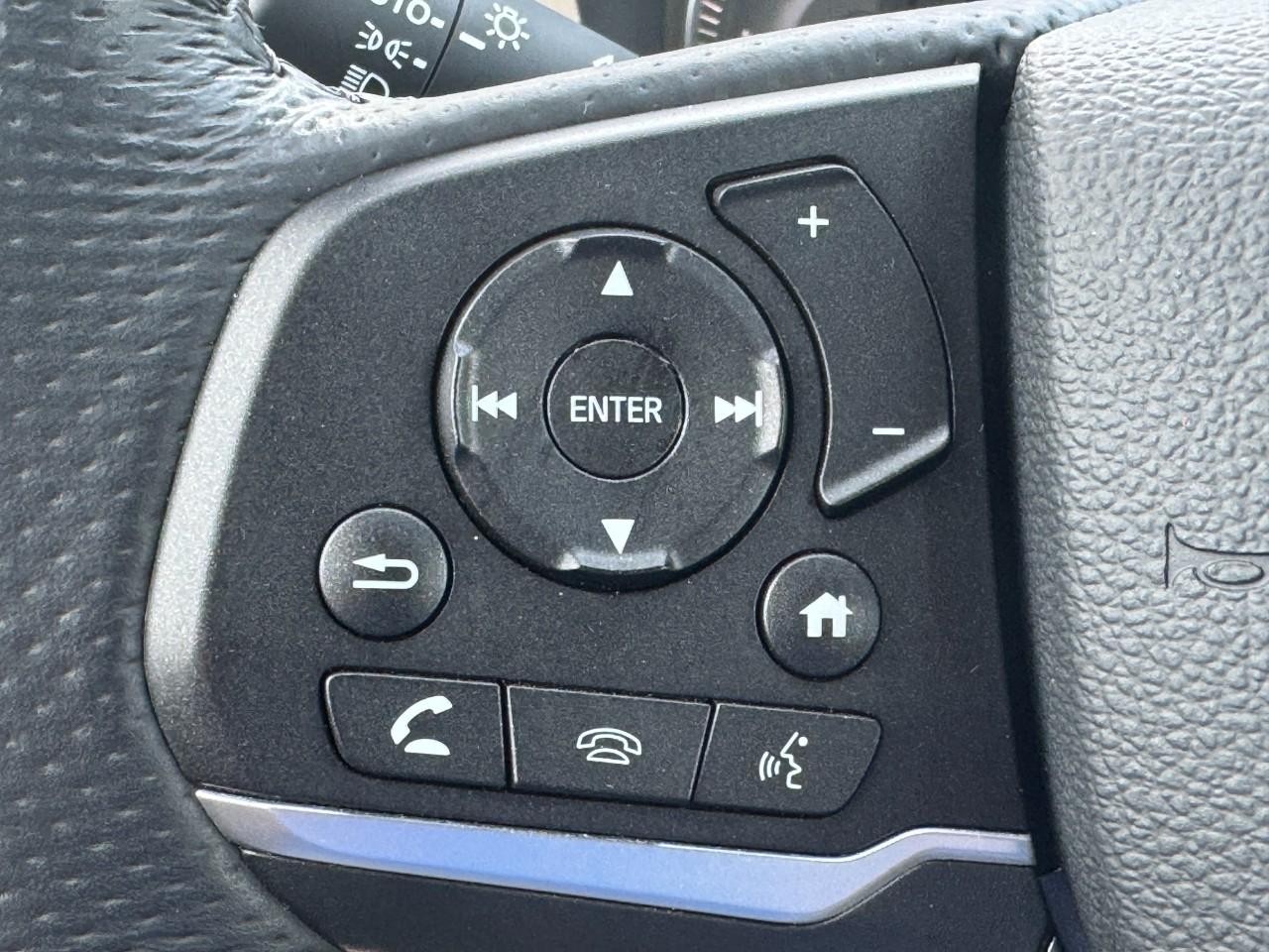 Honda Passport Vehicle Full-screen Gallery Image 22