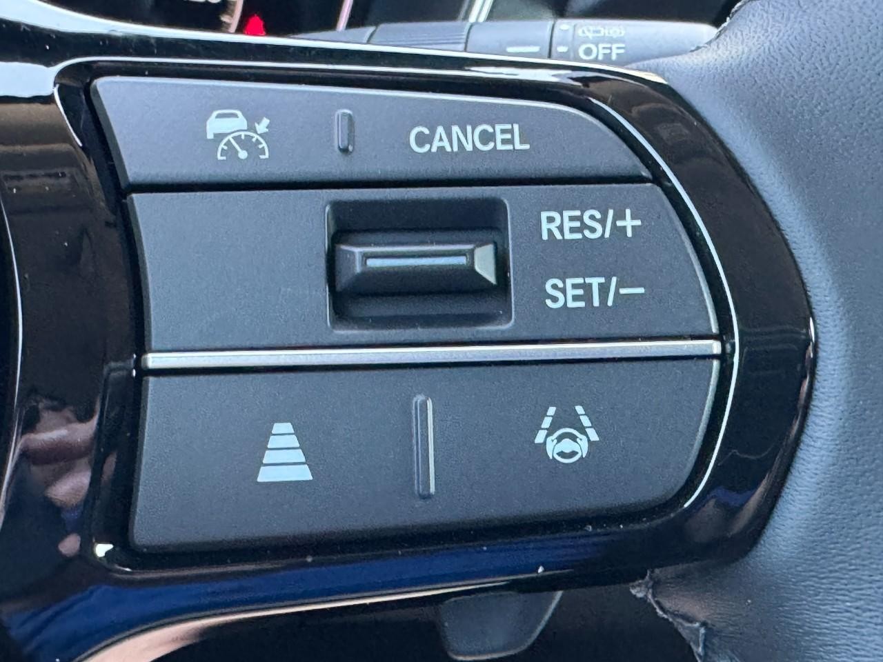 Honda Pilot Vehicle Full-screen Gallery Image 24