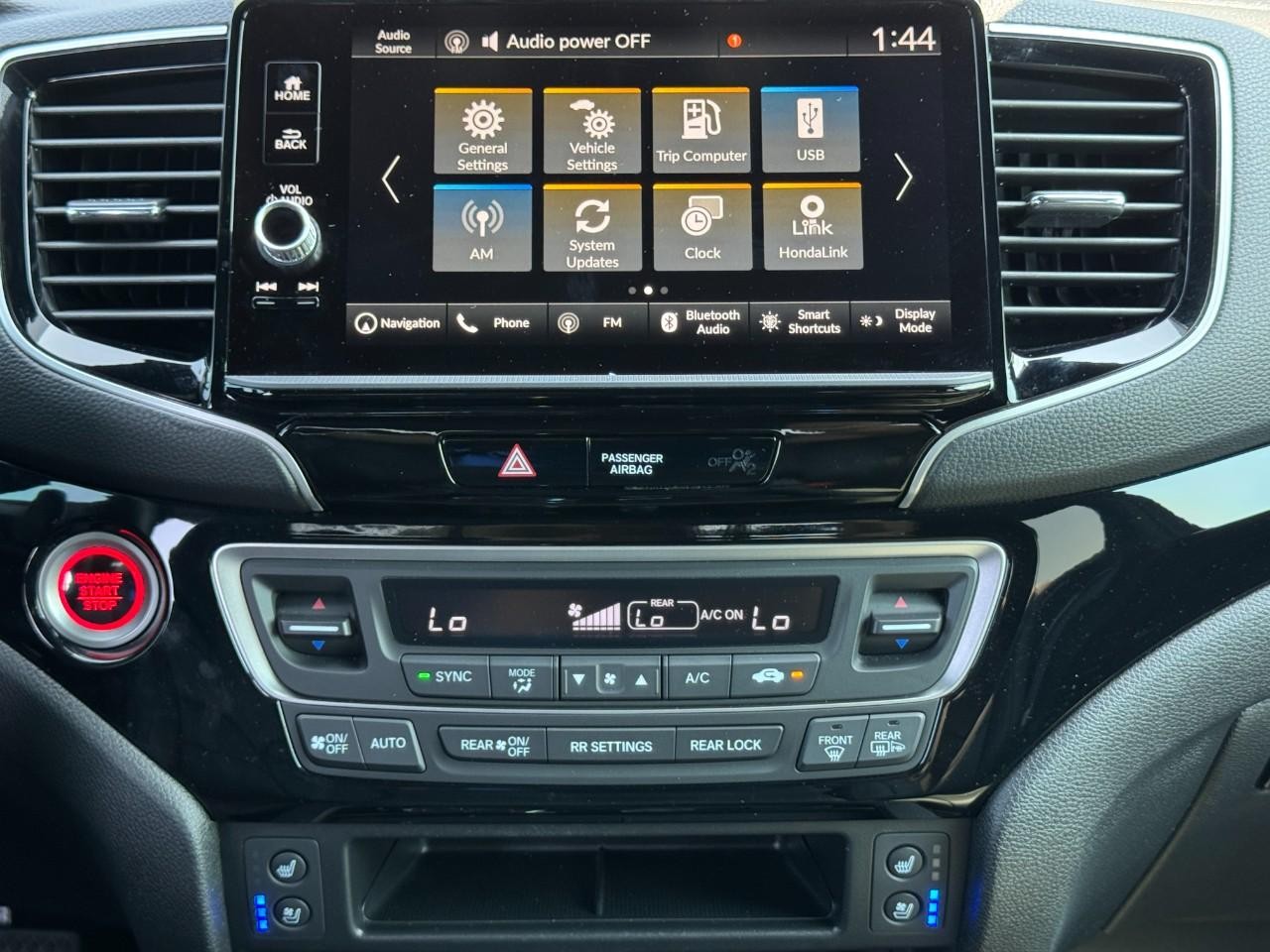 Honda Ridgeline Vehicle Full-screen Gallery Image 16