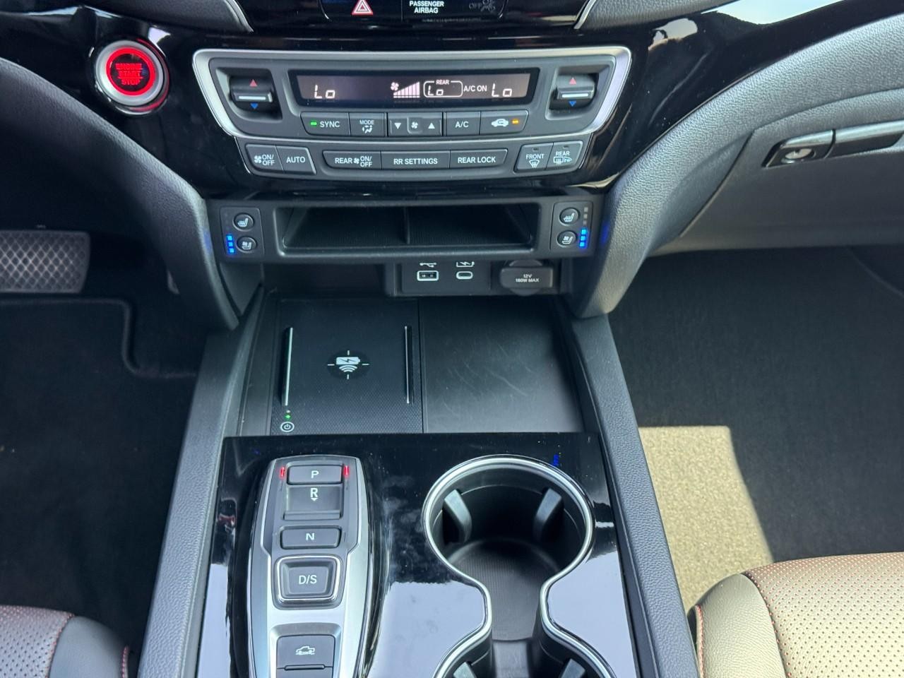 Honda Ridgeline Vehicle Full-screen Gallery Image 17