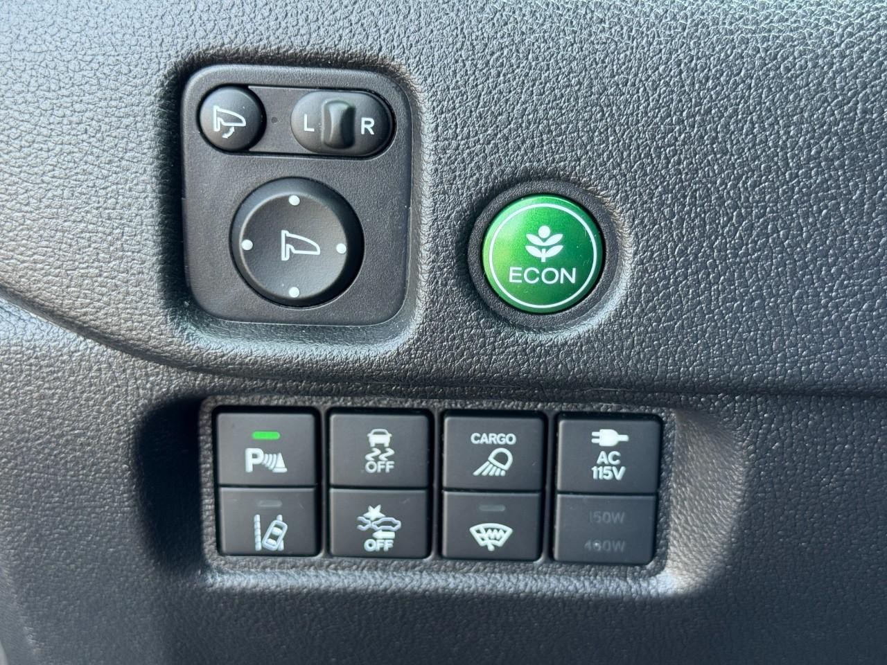 Honda Ridgeline Vehicle Full-screen Gallery Image 22