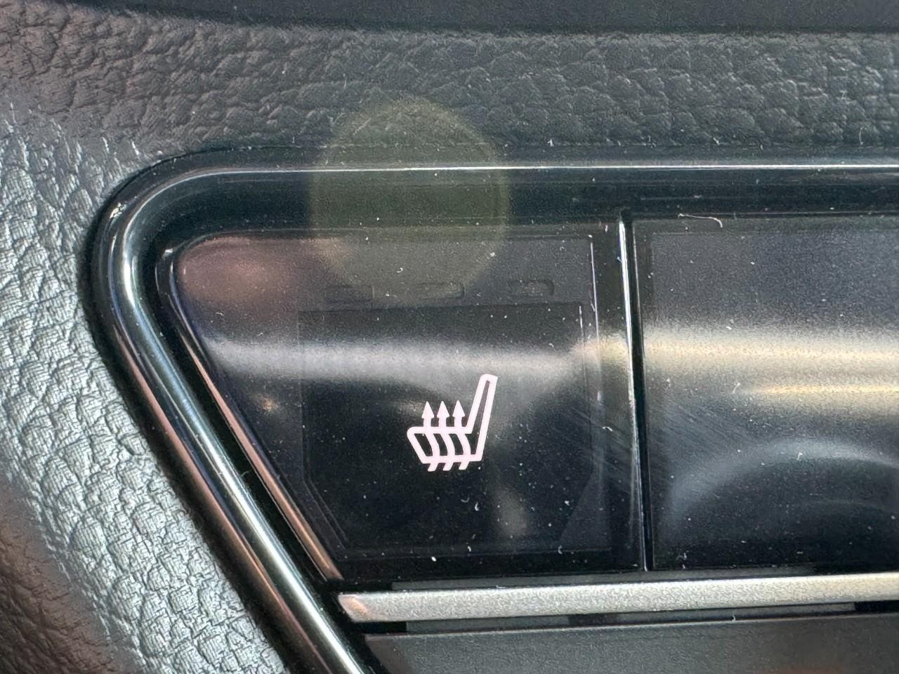 Honda HR-V Vehicle Full-screen Gallery Image 22