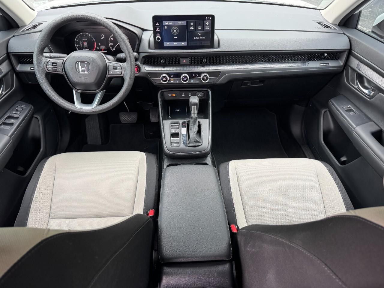 Honda CR-V Vehicle Full-screen Gallery Image 12