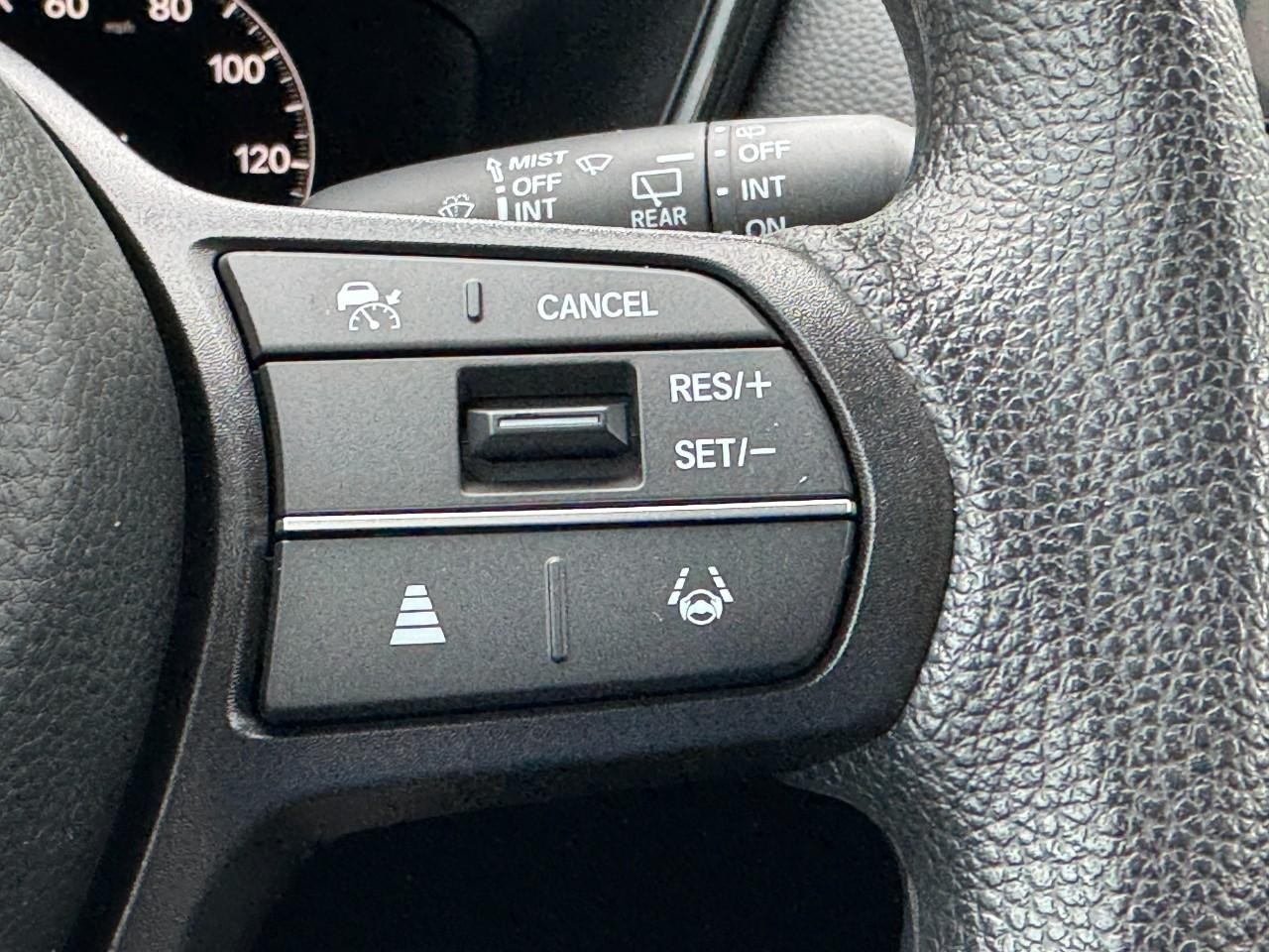 Honda CR-V Vehicle Full-screen Gallery Image 20
