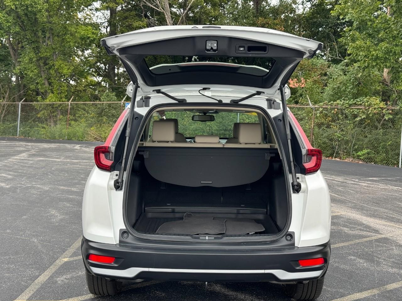 Honda CR-V Vehicle Full-screen Gallery Image 05
