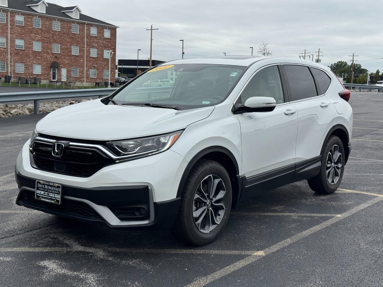 Honda CR-V Vehicle Full-screen Gallery Image 09