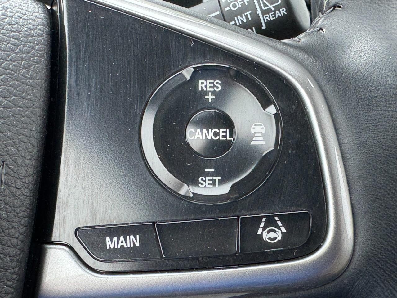 Honda CR-V Vehicle Full-screen Gallery Image 21