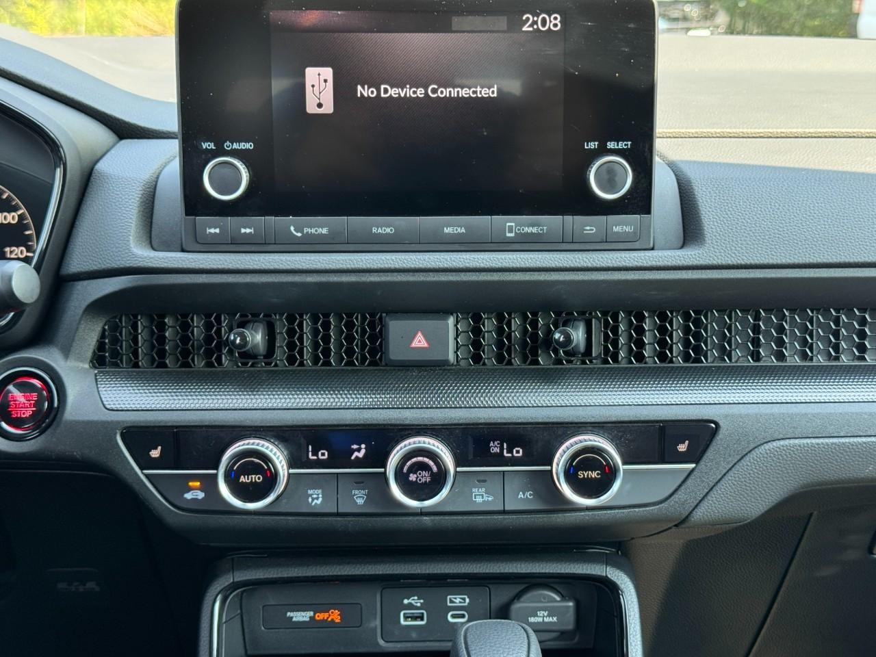 Honda CR-V Vehicle Full-screen Gallery Image 15