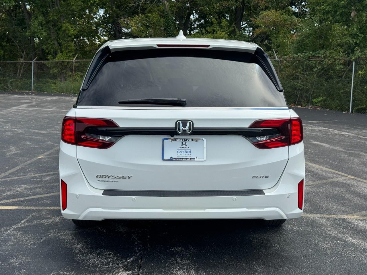 Honda Odyssey Vehicle Full-screen Gallery Image 07