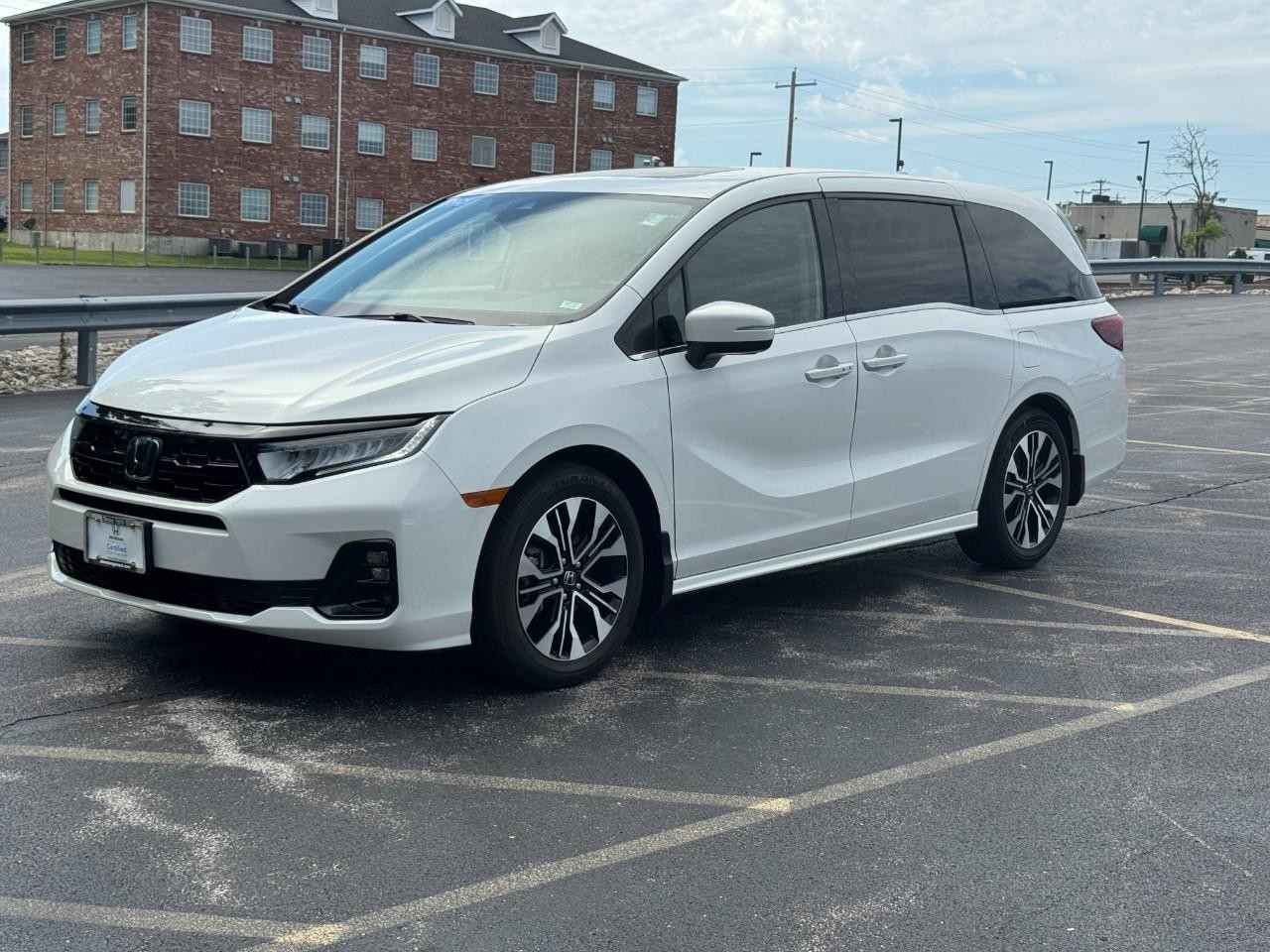 Honda Odyssey Vehicle Full-screen Gallery Image 10
