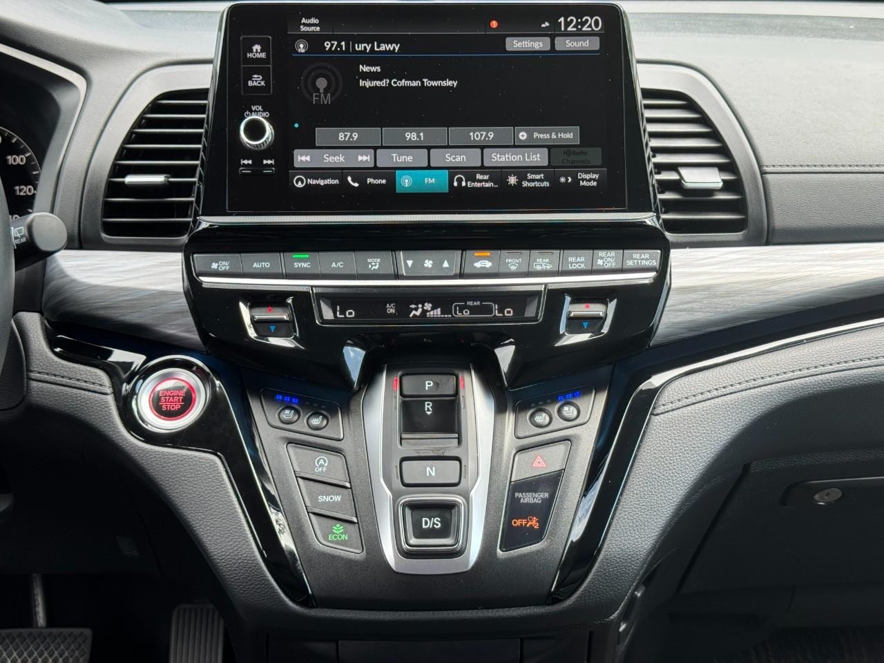 Honda Odyssey Vehicle Full-screen Gallery Image 16