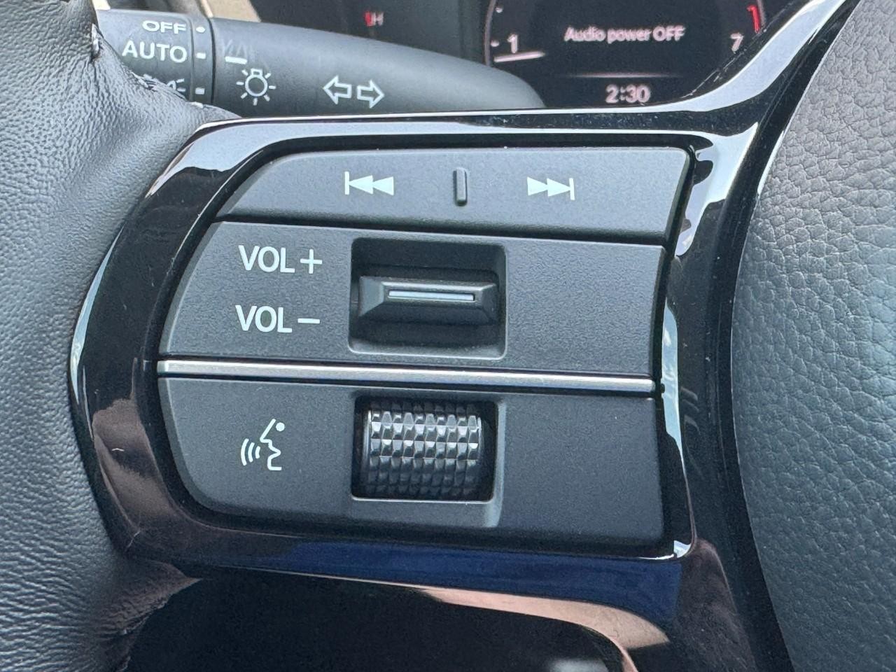 Honda CR-V Vehicle Full-screen Gallery Image 21