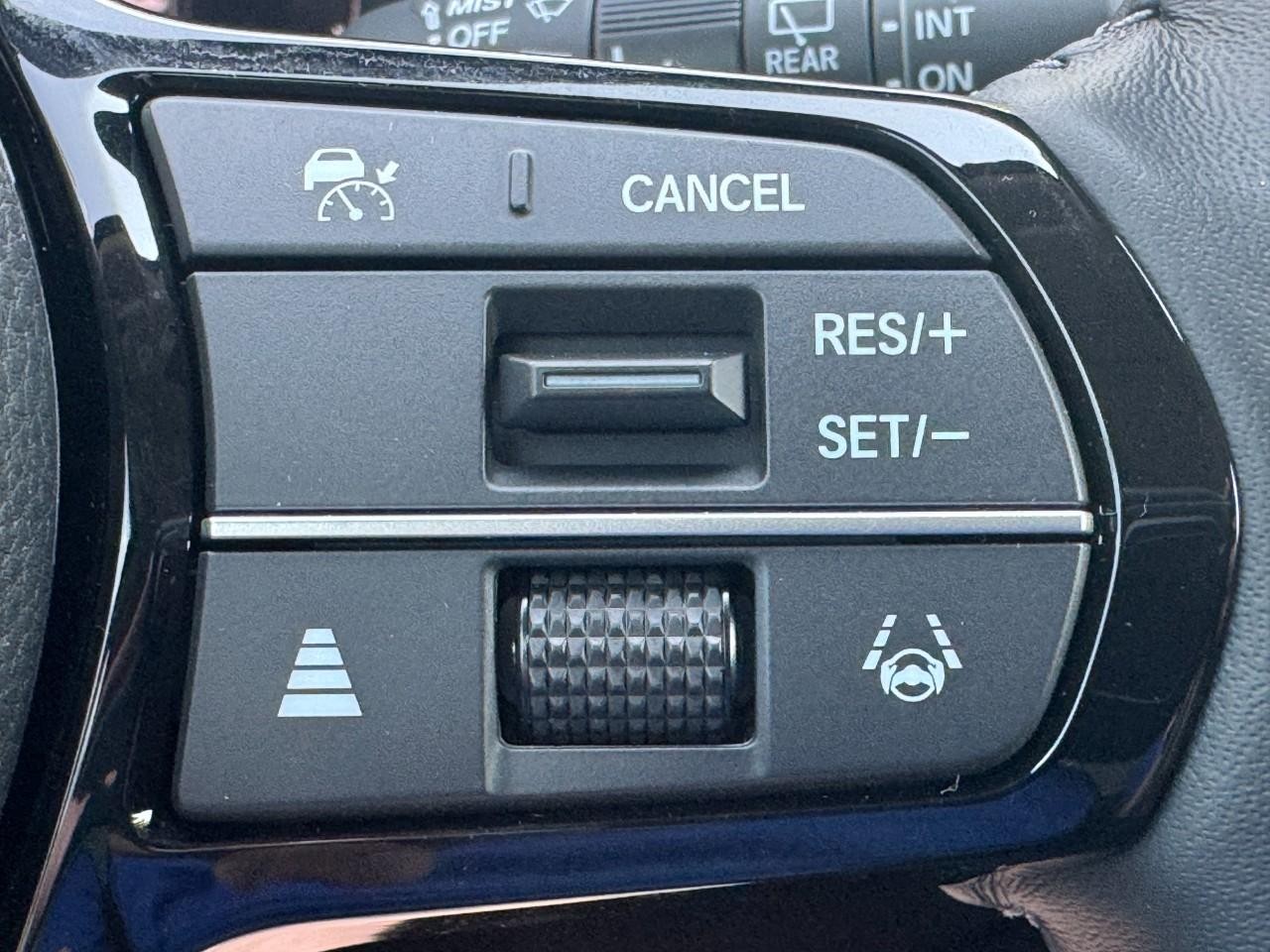 Honda CR-V Vehicle Full-screen Gallery Image 22