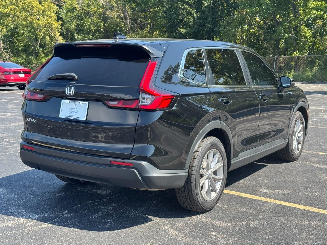 Honda CR-V Vehicle Full-screen Gallery Image 04