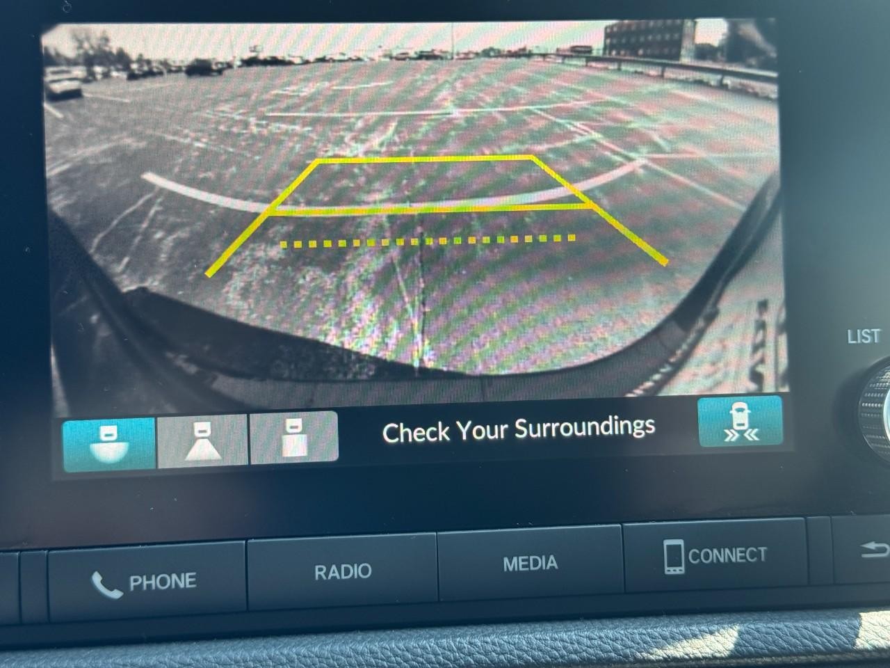 Honda CR-V Vehicle Full-screen Gallery Image 22