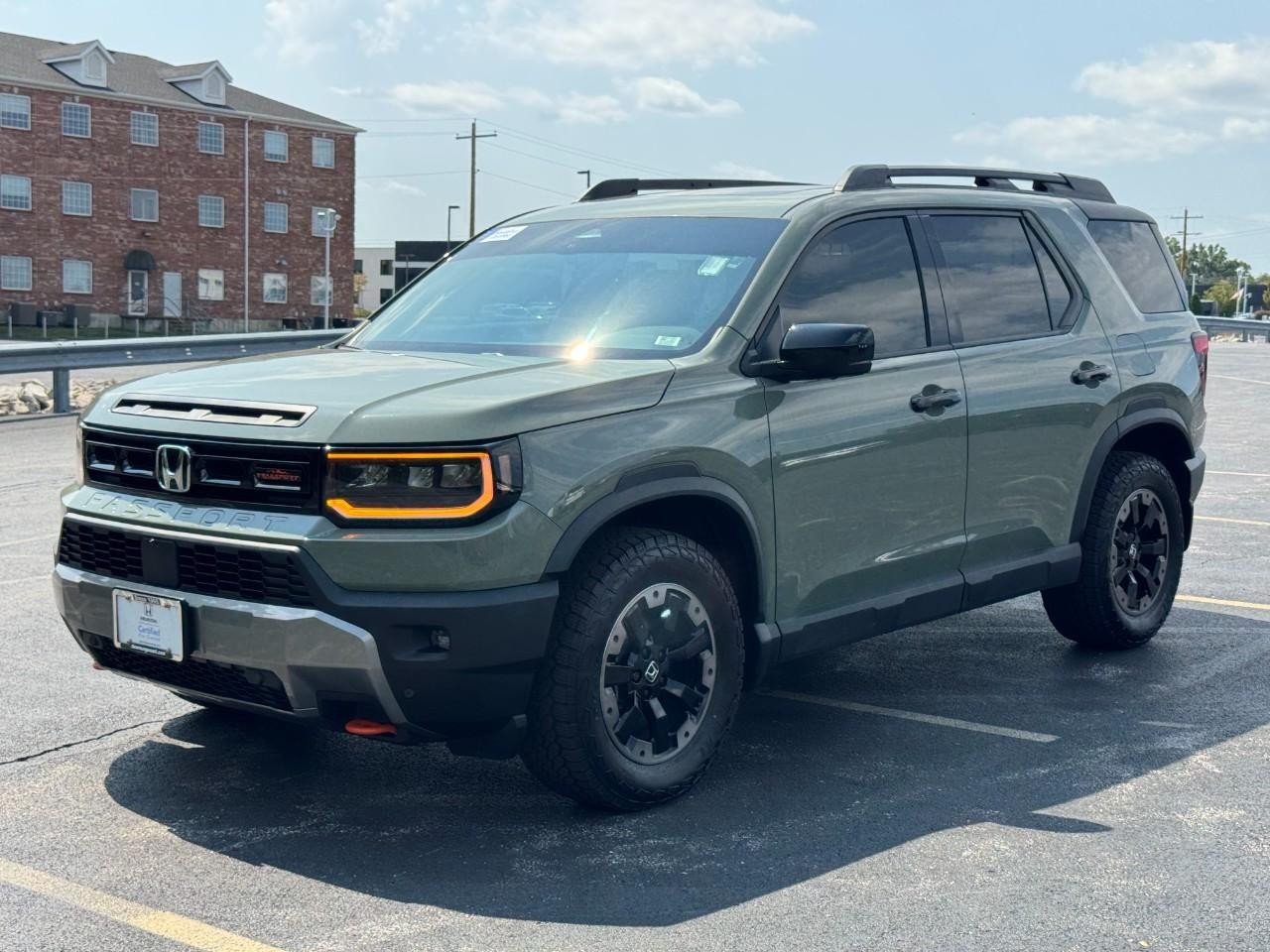 Honda Passport Vehicle Full-screen Gallery Image 10