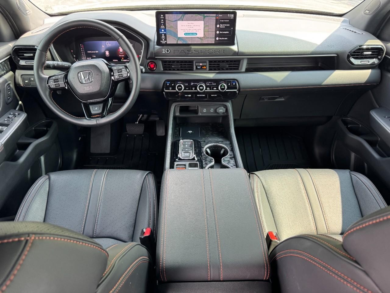 Honda Passport Vehicle Full-screen Gallery Image 14